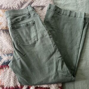Wide Leg Light Green Wit and Wisdom Pants - size 14